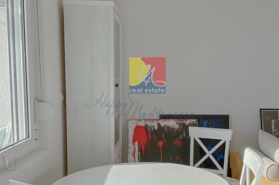 happymontenegro.real.estate.apartment.for.sale.herceg.novi.dining.corner