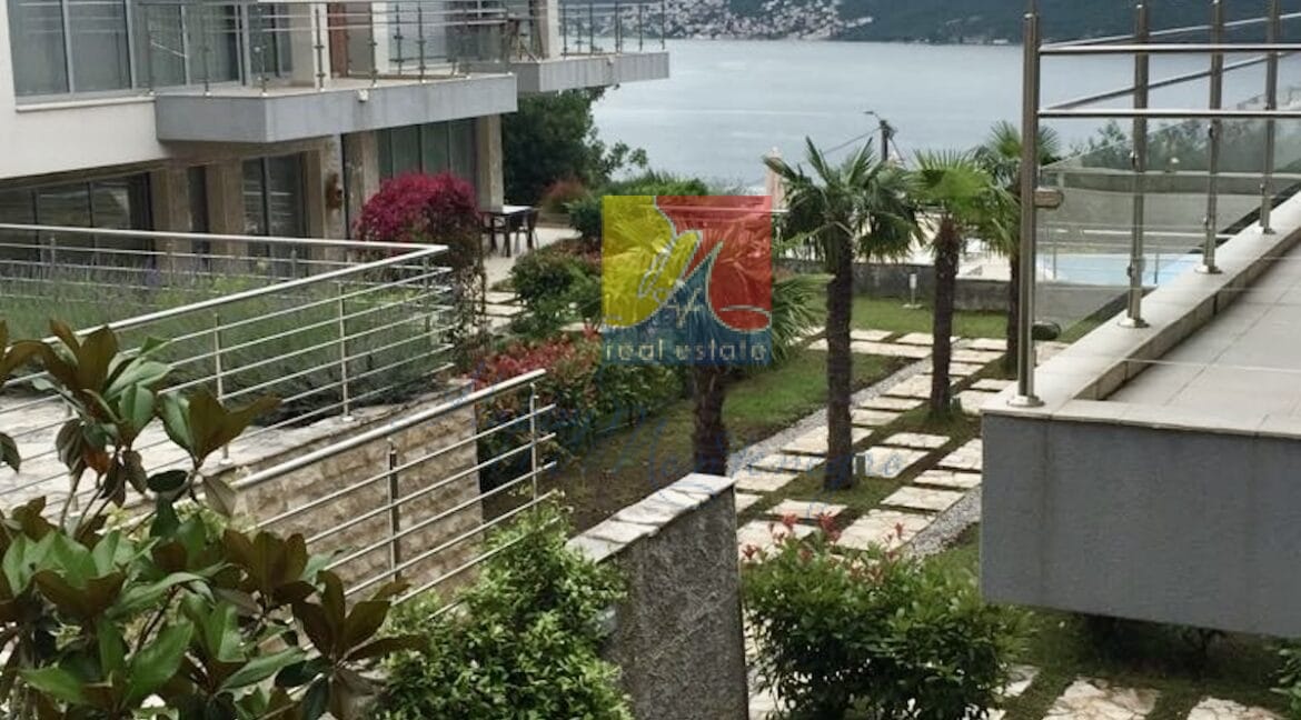 happymontenegro.real.estate.hercegnovi.apartment.djenovici1