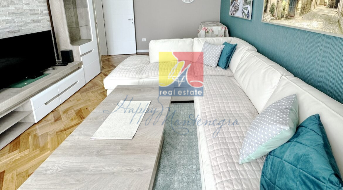 happymontenegro.real.estate.hercegnovi.bythesea.apartment.bythebeach.igalo12