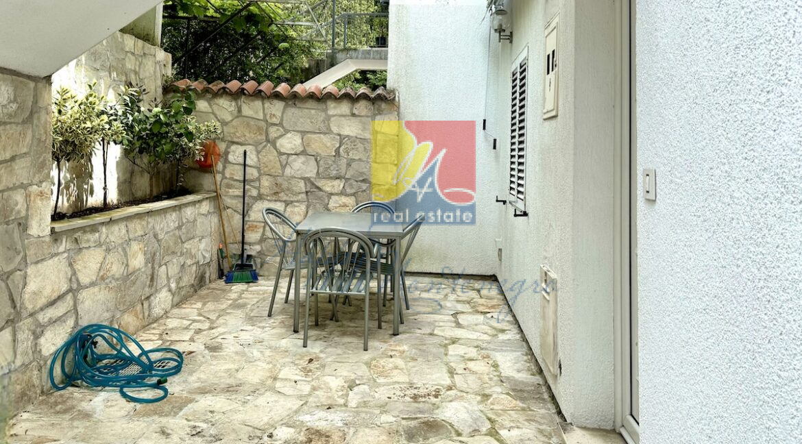 happymontenegro.real.estate.hercegnovi.bythesea.apartment.bythebeach.igalo1