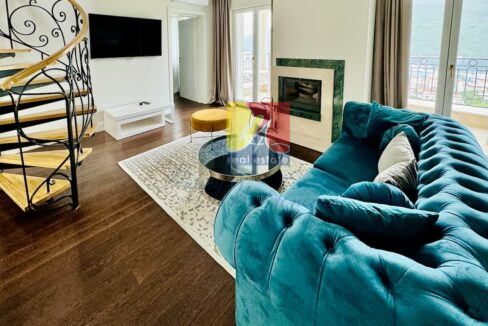 living room with sea view, penthouse in Herceg Novi