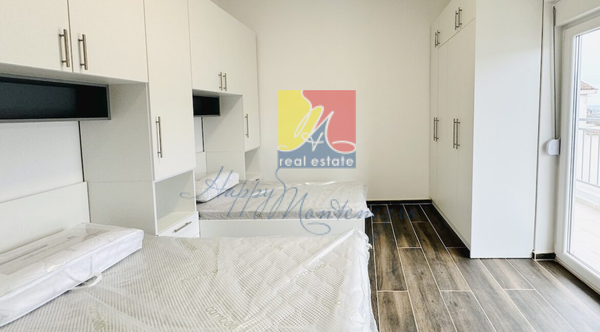 happy.montenegro.real.estate.montenegro.hercegnovi.bythesea.apartment.centre9