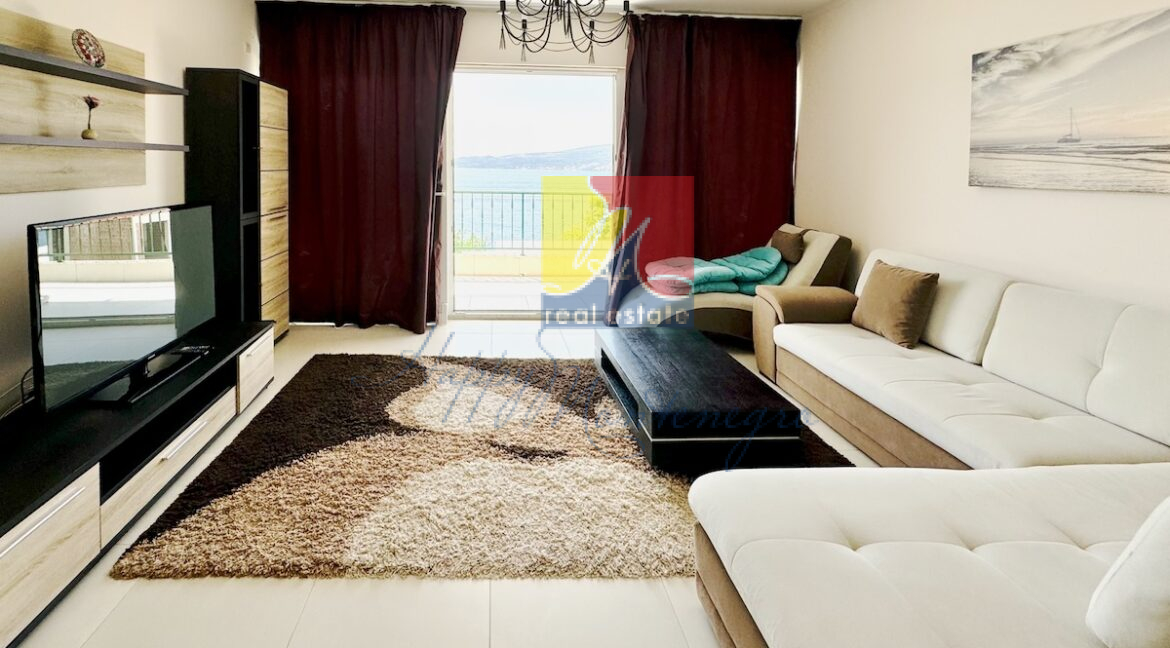 happy.montenegro.real.estate.montenegro.hercegnovi.bythesea.apartment.bijela13