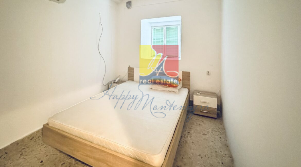 happy.montenegro.real.estate.montenegro.hercegnovi.bythesea.apartment.oldtown1