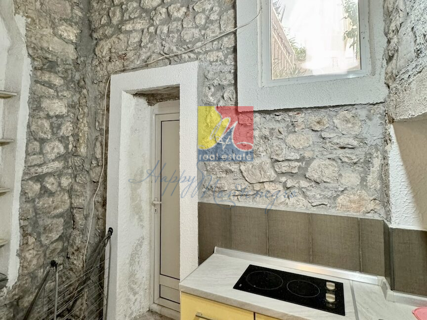 happy.montenegro.real.estate.montenegro.hercegnovi.bythesea.apartment.oldtown9