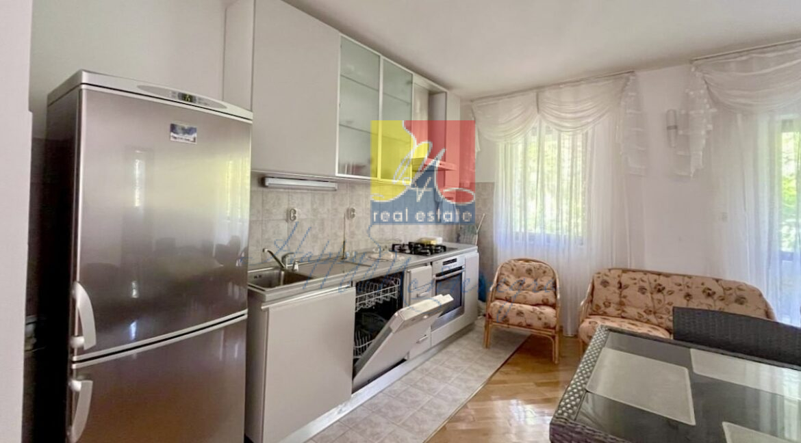 happy.montenegro.real.estate.montenegro.hercegnovi.bythesea.house.kumbor2