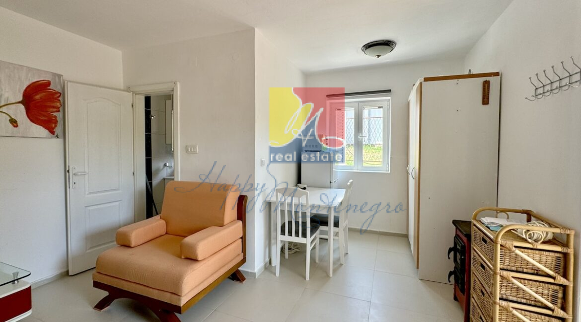 happy.montenegro.real.estate.montenegro.hercegnovi.bythesea.suscepan.house for sale3