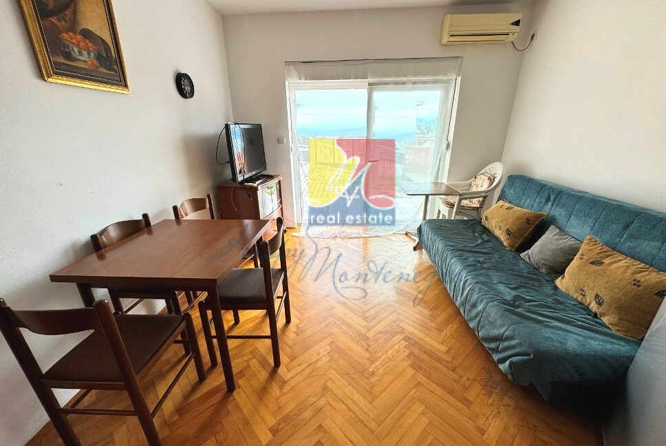 happymontenegro.cheapapartment2