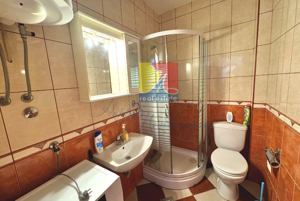 happymontenegro.cheapapartment4