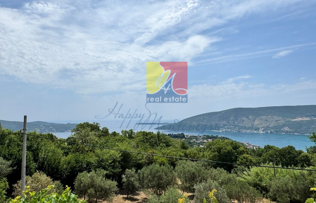 Happy Montenegro house in Montenegro with sea view12