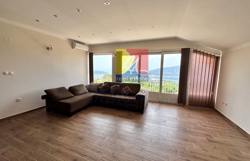 Happy Montenegro house in Montenegro with sea view19