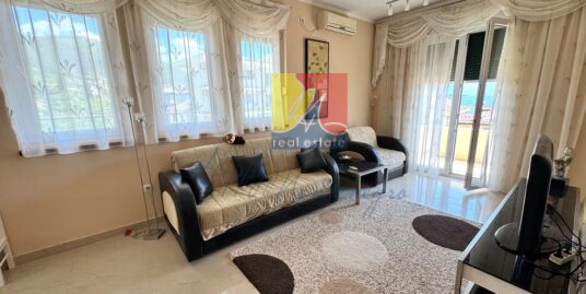 Отличная квартира с видом на море