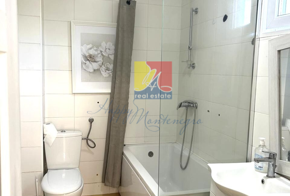 happy montenegro house in Montenegro property01