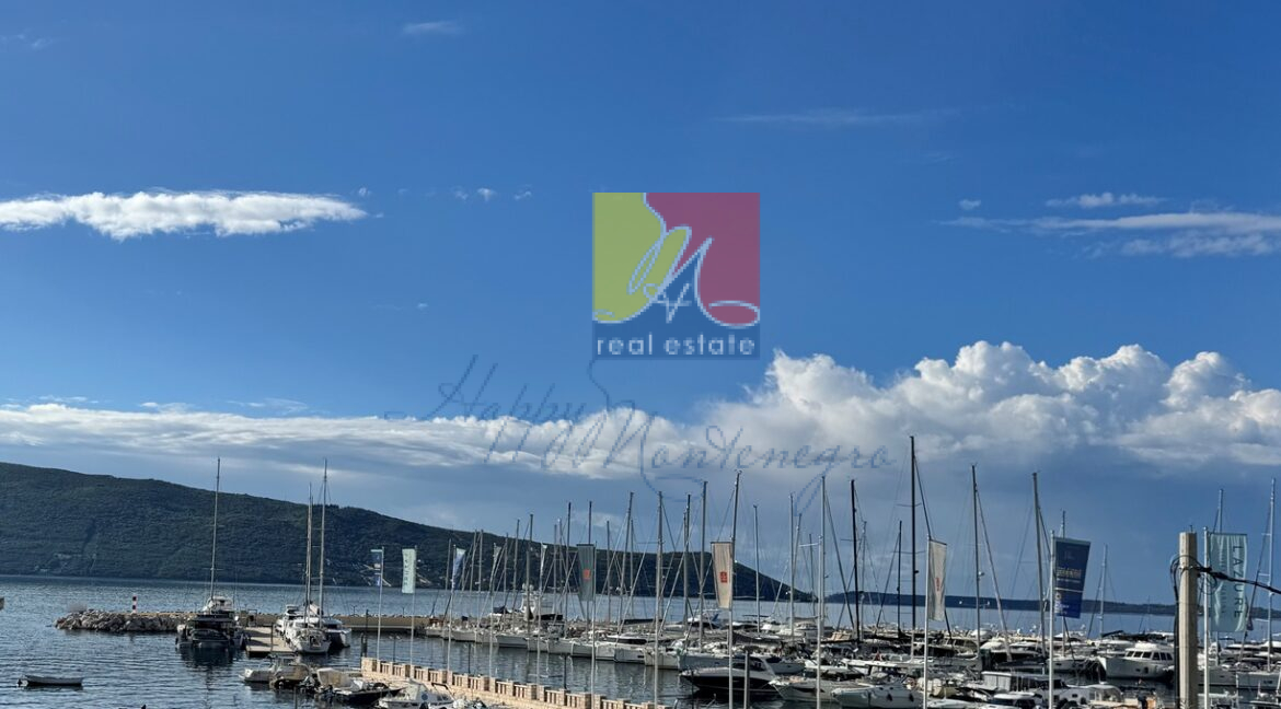 HAPPY MONTENEGRO Luxury apartments in Montenegro03