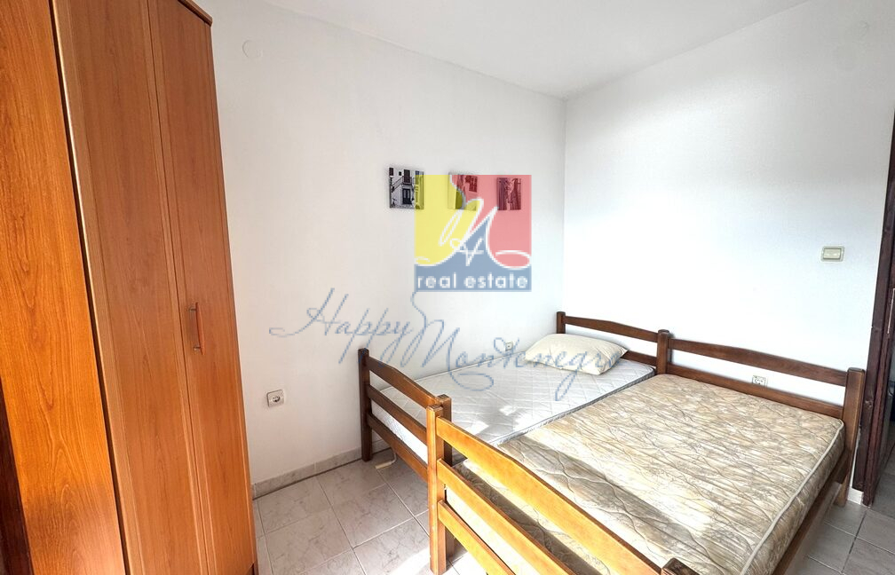 Happy Montenegro seaview apartment05