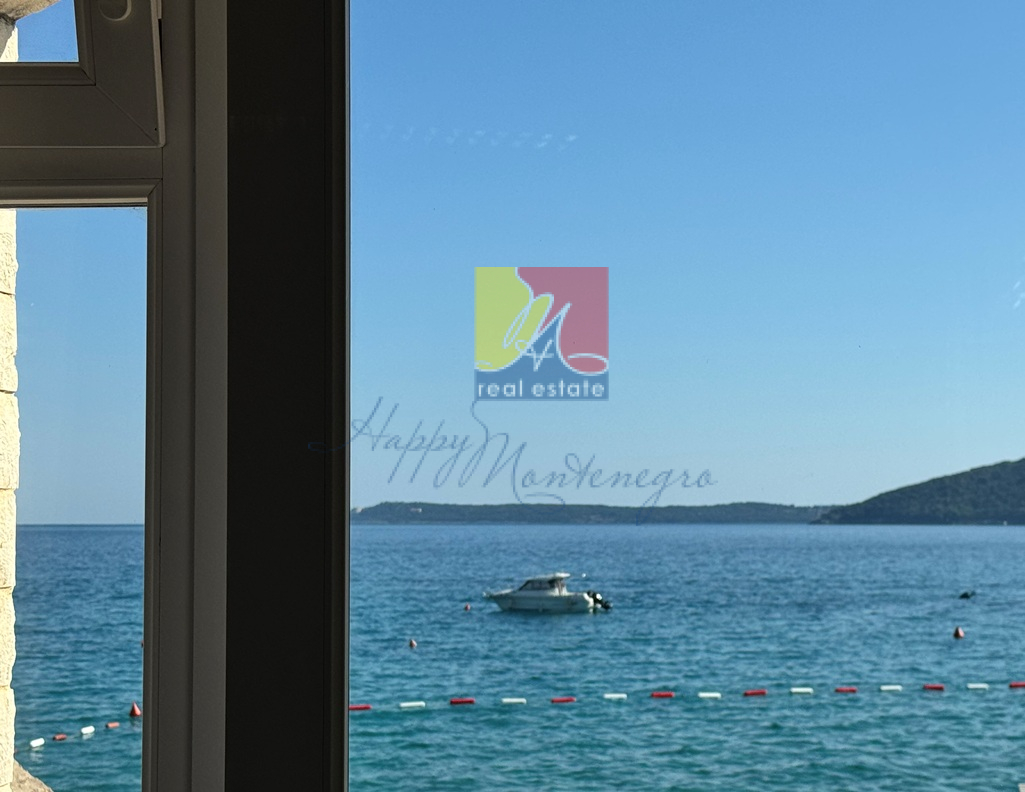 Коммерческое помещение на первой линии моря