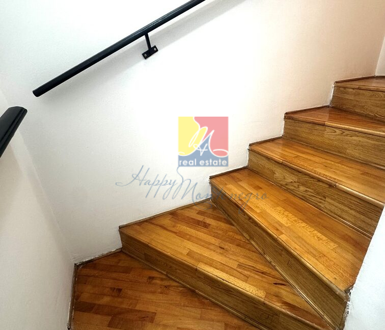 Happy Montenegro House on the first line21