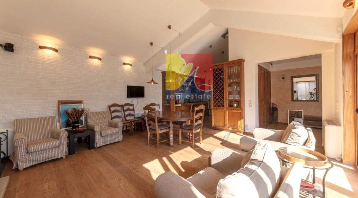 Happy Montenegro property villa house05