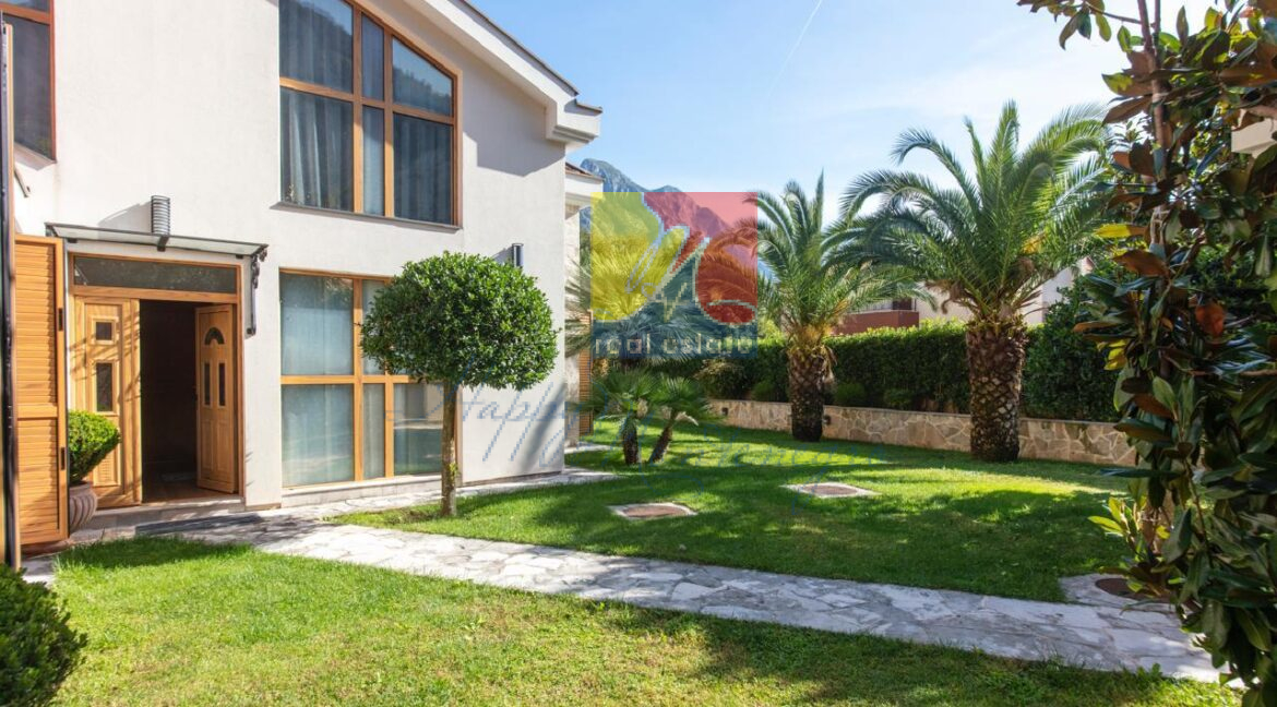 Happy Montenegro property villa house20