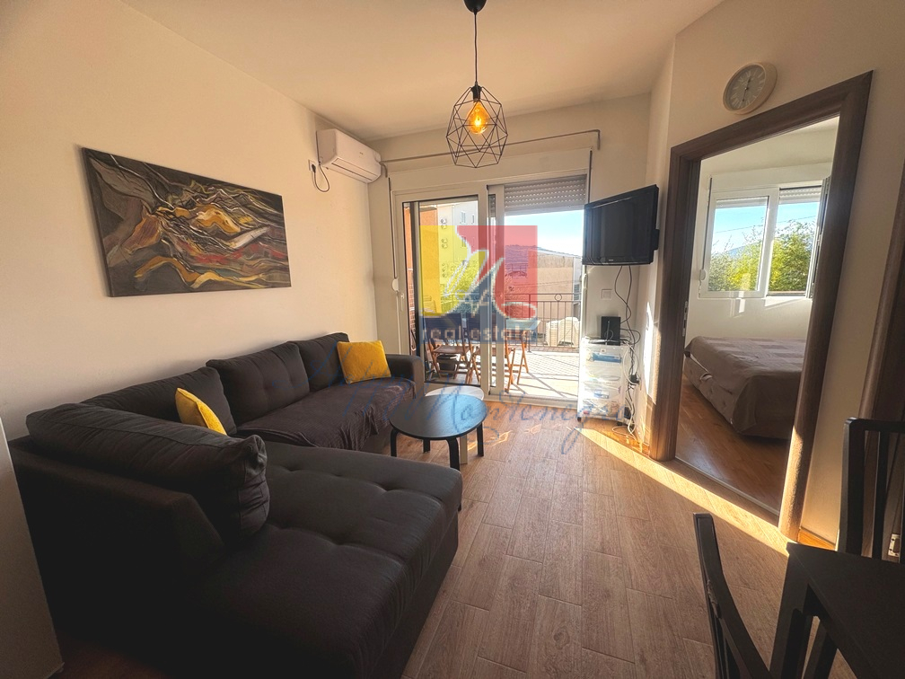 Уютная квартира в доме с бассейном