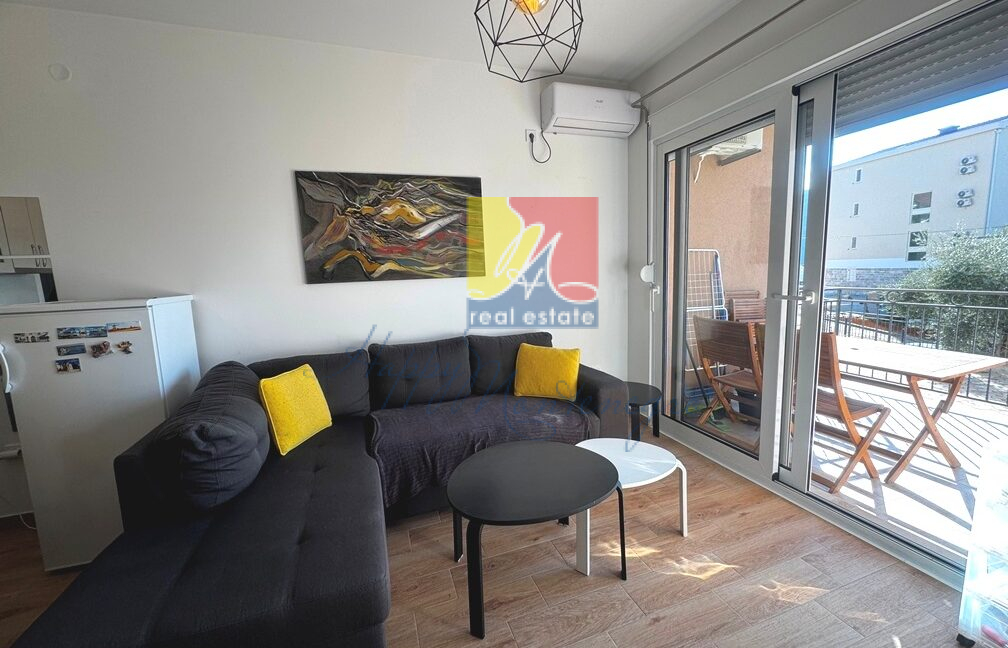 Happy Montenegro sea view apartment10