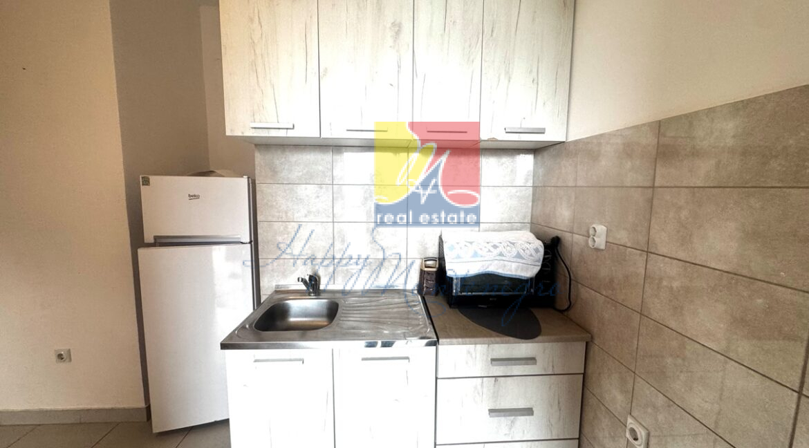 Cheap apartment in Montenegro 104