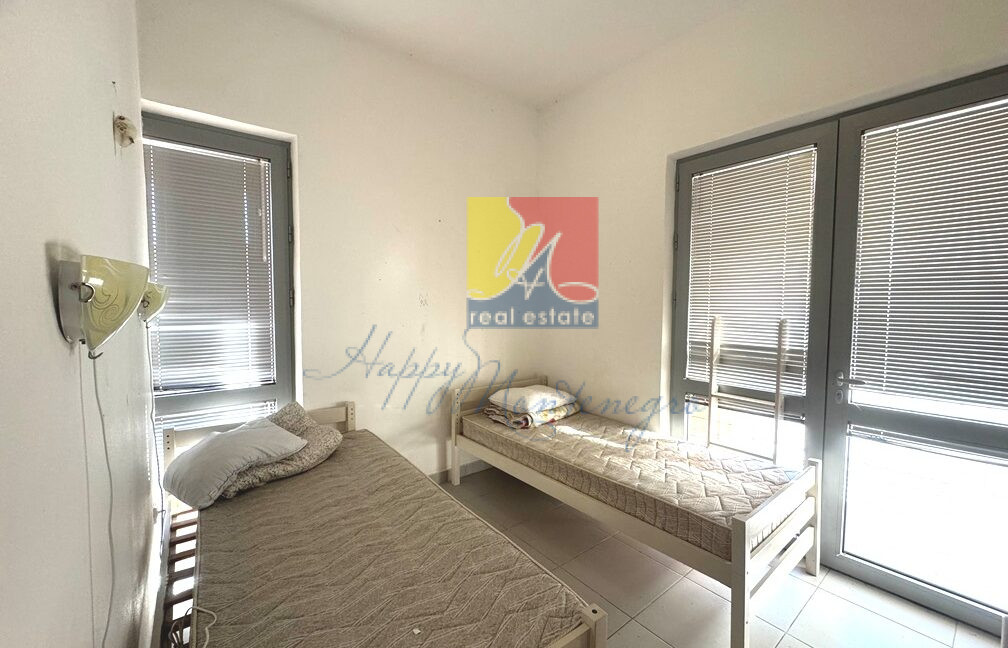 Cheap apartment in Montenegro02