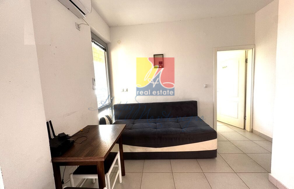 Cheap apartment in Montenegro12