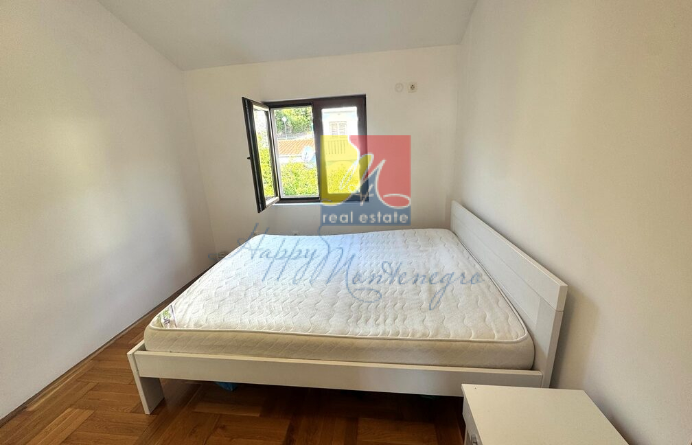 Happy Montenegro sea view apartment01