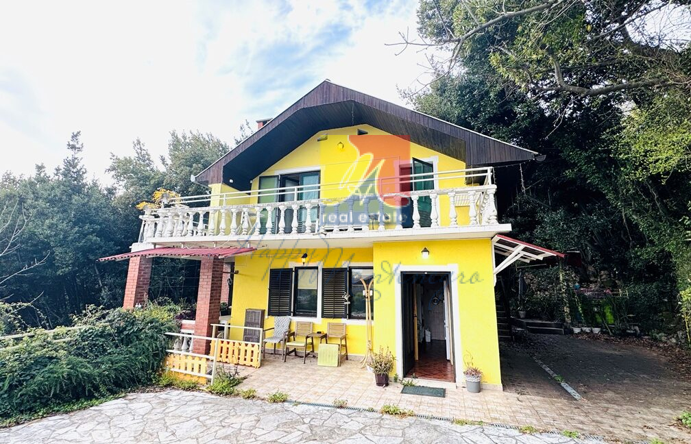 House in Montenegro Happy Montenegro agency03