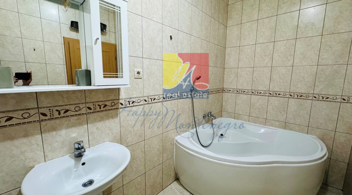 best property in Happy Montenegro real estate agency14