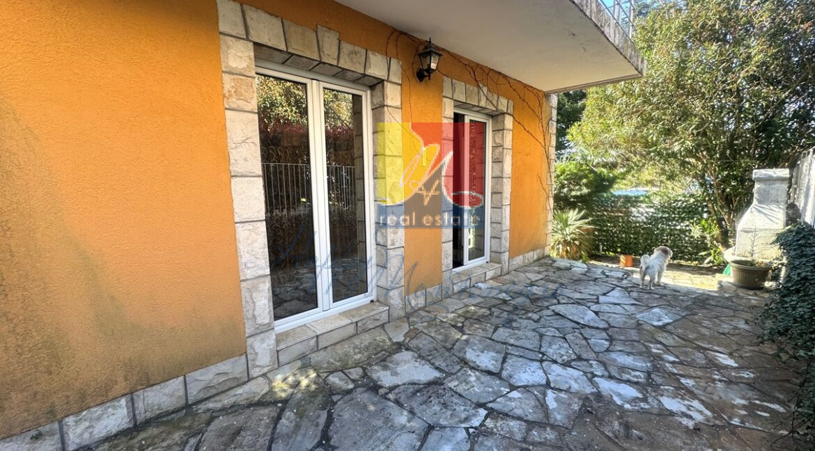 great house in Montenegro Happy Montenegro35