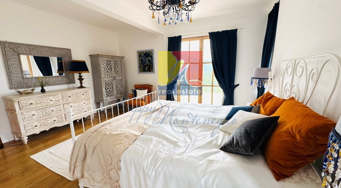 Happy Montenegro beautiful villa10