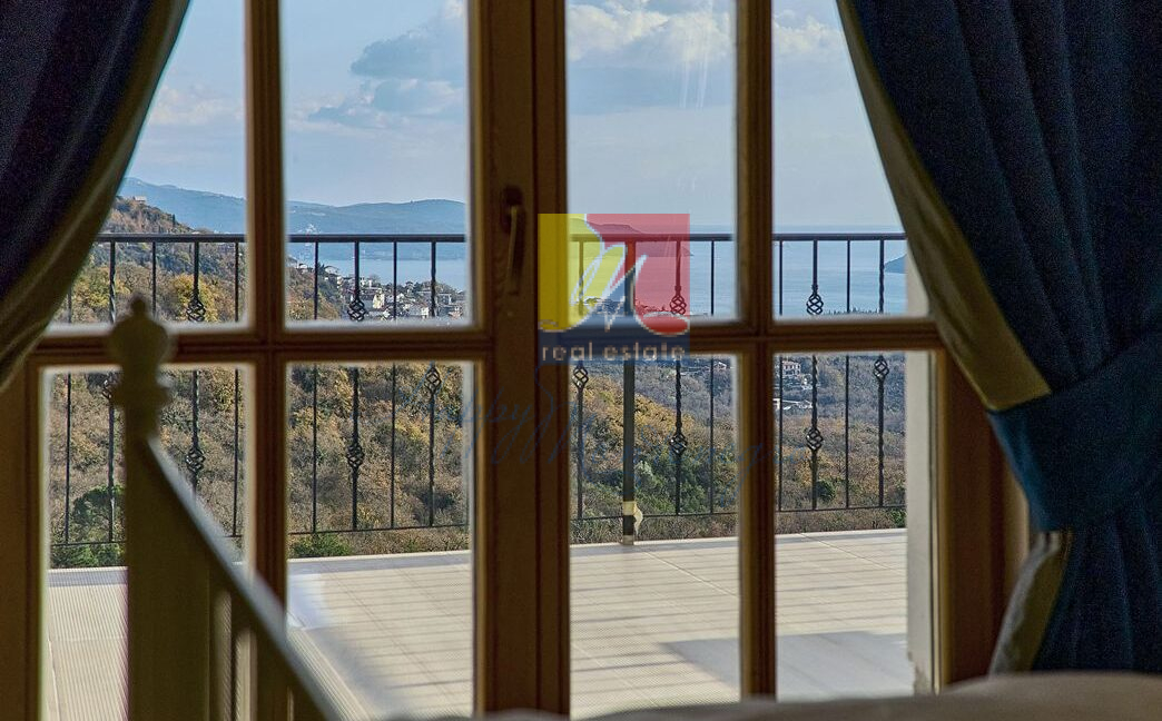 Happy Montenegro beautiful villa22