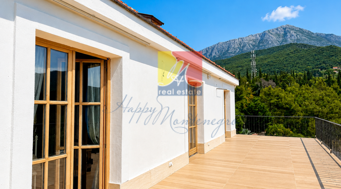 Happy Montenegro beautiful villa29