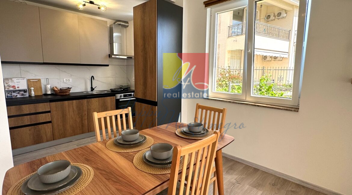 Happy Montenegro real estate agency13