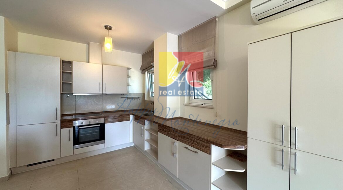 Happy Montenegro sea view lux apartman 05